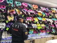 La Fiscalía realizó operativos anticontrabando en cuatro centros comerciales de Cali