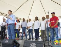 El candidato a la Vicepresidencia de la República, Juan Carlos Pinzón, estuvo en la Ciudadela San Antonio