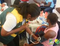 49 familias de la cuenca del río Naya recibieron asistencia de salud en la zona humanitaria Puente de los Nayeros