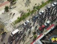 Un caos total se presentó en Buenaventura en la tarde del lunes 16 de julio por culpa de las caravanas de motociclistas