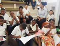 Dimar y Banco de la República realizan taller lúdico “leyendo el canto de las ballenas”