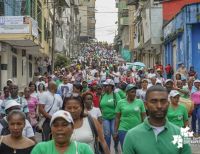 Docentes de Buenaventura marcharon pidiendo al Gobierno nacional que se cumplan los acuerdos pactados