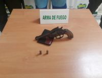 Capturan una persona al ser sorprendida con arma de fuego ilegal y municiones para la misma