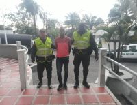 La Policía Nacional realizó la captura del presunto homicida de una persona en el barrio Camilo Torres