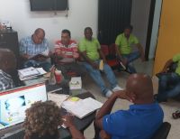 Pico y placa, movilidad y alza en el valor del pasaje fueron los temas tratados entre conductores de vehículos de servicio público y Secretario de Tránsito