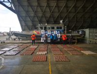 La Armada de Colombia incautó 901 kilos de clorhidrato de cocaína en una lancha que se desplazaba por el sur de Buenaventura