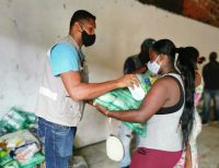 Continúa la segunda entrega de mercados en diferentes sectores de Buenaventura