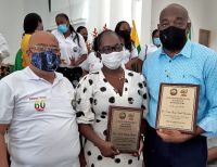En sus 60 años de fundación, la Institución Educativa San Vicente hizo reconocimiento a la Gestora Social y al Alcalde Distrital de Buenaventura