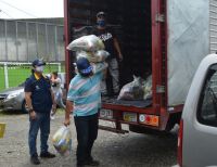 La Gobernación del Valle llegó con ayudas humanitarias a familias indígenas de Buenaventura