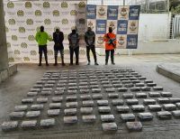 A la cárcel tres tripulantes de una lancha que al parecer transportaban más de 130 kilos de cocaína