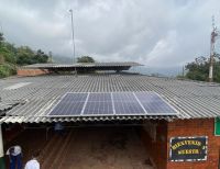 Panel solar iluminó a una escuela de Jamundí
