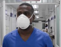 Un terapeuta respiratorio será la primera persona vacunada contra la COVID-19 en Buenaventura