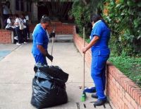 Personal de la Empresa Servicol SAS se encargará de prestar el servicio de aseo en las instituciones educativas oficiales de Buenaventura