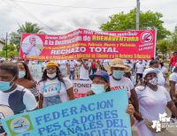 Sector pesquero de Buenaventura marchó contra el Decreto 282 de 2021 que restringe la pesca del toyo y otras especies