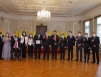 Premios para iniciativas de vinculación laboral de mujeres, jóvenes y personas con discapacidad en el Día Nacional del Servidor Público
