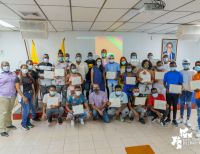 Se certificaron 20 emprendedores del sector Peluquero y Barbero del programa Jóvenes Resilientes en el Distrito de Buenaventura