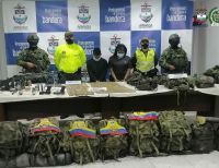 Cárcel para una pareja que presuntamente transportaba en una lancha material de guerra para el grupo residual Jaime Martínez