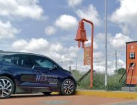 Celsia instala primera estación de carga rápida pública para carros eléctricos que conecta el Valle con el Eje Cafetero