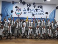En el pacífico colombiano 125 infantes de marina se graduaron como bachilleres