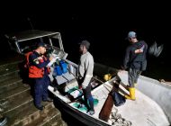 Fueron rescatados tres pescadores que llevaban cuatro días a la deriva en el océano pacífico frente a la costa de Nariño