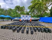 Fueron incautadas más de tres toneladas de cocaína transportadas en un semisumergible cerca de Tumaco