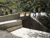 La Ruta Invencible avanza con trabajos de mantenimiento periódico para garantizar la conectividad entre Ansermanuevo y El Cairo