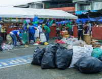 Más de 10 toneladas de residuos aprovechables fueron recuperados por el EPA Buenaventura en el barrio Juan XXIII durante el BioTrueque