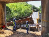 El puente El Alambrado fue inspeccionado por autoridades ambientales del Valle y Quindío
