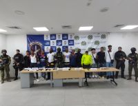 En operativos de la Fuerza Pública fue incautado armamento y la captura de 11 personas, presuntos miembros de Los Shotas en Buenaventura