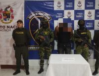 La Fuerza Pública capturó un presunto integrante de Los Espartanos e incauta armamento en Buenaventura