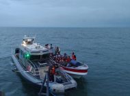 Después de 8 horas a la deriva fueron rescatadas 34 personas en el pacífico colombiano