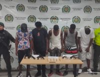 Fueron privados de la libertad 5 presuntos miembros de Los Shottas por porte ilegal de armas de uso privativo en Buenaventura