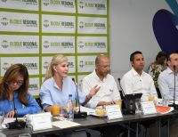 “Apoyo del bloque parlamentario es clave para la competitividad del Valle”: Dilian Francisca Toro