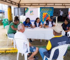 Habitantes del barrio Nueva Frontera recibieron oferta institucional de la Alcaldía Distrital de Buenaventura y otras entidades