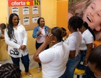 Más de 70 familias reciben apoyo gracias al programa de apoyo entre Fundación Éxito, Gobernación del Valle y Alcaldía Distrital de Buenaventura