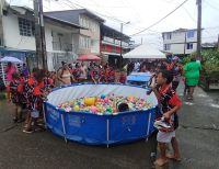 Niños, niñas y vecinos del barrio Juan XXIII en Buenaventura disfrutaron de una mañana de recreación y lúdica
