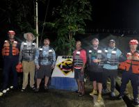 La Armada de Colombia salva a cinco pescadores en aguas de Chocó luego de estar 3 horas a la deriva