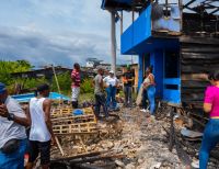 La Alcaldía Distrital de Buenaventura activó ayuda urgente para familias afectadas por incendio en El Cristal: Entregó kits de emergencia y subsidios de arrendamiento
