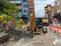 Avanza rehabilitación de la Avenida Simón Bolívar en Buenaventura, pese a imprevistos en redes subterráneas