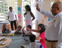 La Agencia Turca de Cooperación donó mobiliario escolar la IE Atanasio Girardot en Buenaventura