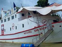 El Barco Hospital San Raffaele llegó a Puerto Merizalde e inició la Gran Misión Quirúrgica