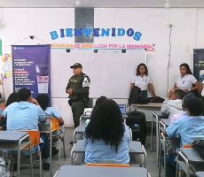 Jóvenes de la IE Termarit en Buenaventura reciben formación en liderazgo, salud mental y prevención del embarazo adolescente