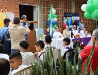 La Unión Vial Camino del Pacífico entregó mobiliario escolar en la IE Gran Colombia de Guadalajara de Buga