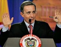 Juzgado condena a Álvaro Uribe Vélez a doce años de prisión domiciliaria por soborno y fraude procesal