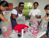 Buenaventura entrega kits de apoyo a mujeres sobrevivientes de Violencias Basadas en Género