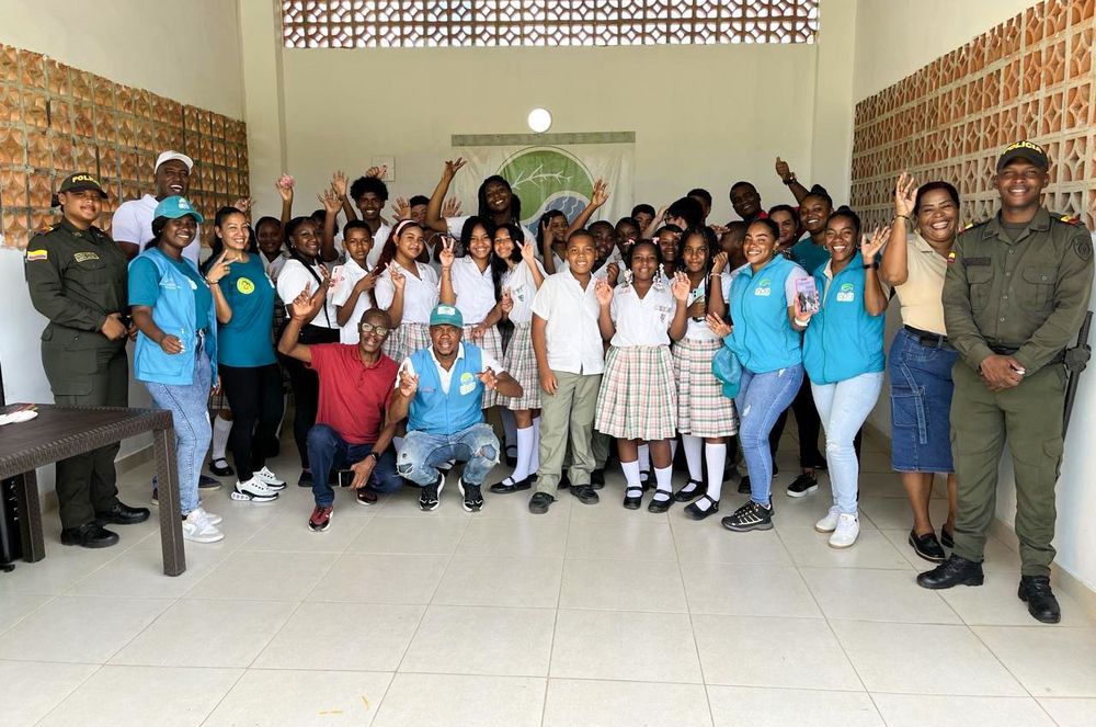 Aula Ambiental Móvil del EPA recorre Buenaventura llevando educación y conciencia ciudadana