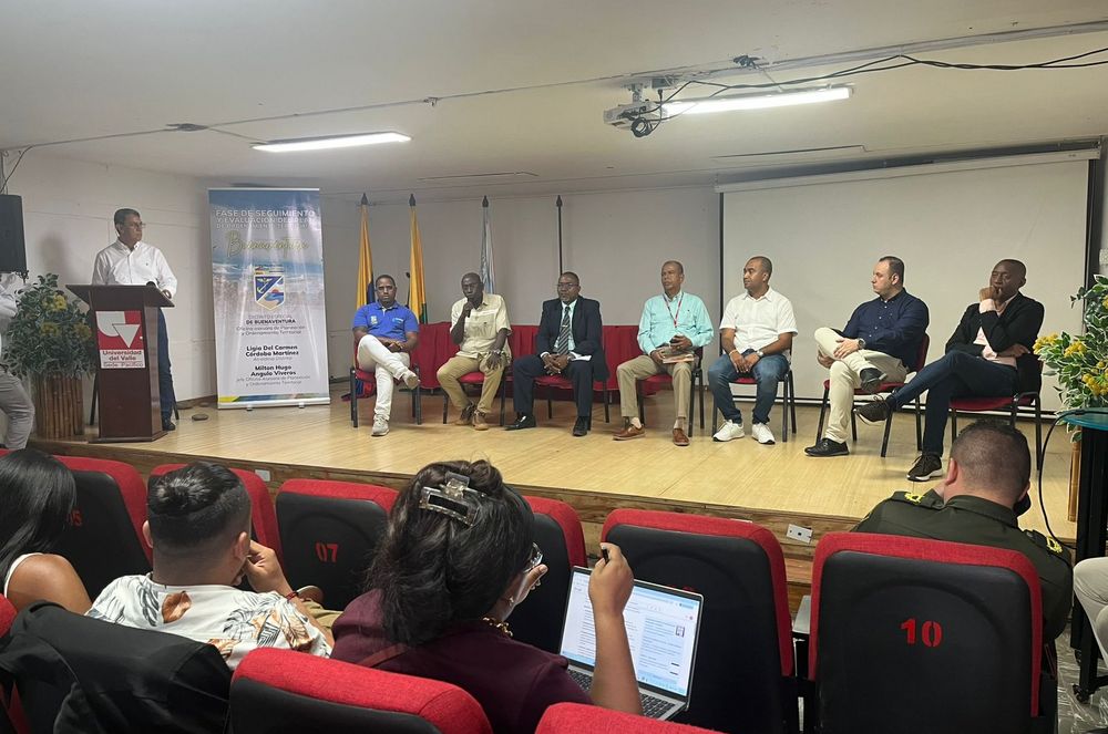 Comunidad, academia y concejales participaron del Foro ‘Buenaventura participa en el Ordenamiento de su Territorio’