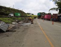 La Unión Vial Camino del Pacífico logra la liberación del predio PR 98 en Yotoco: Un nuevo comienzo para las vendedoras de Jiguales