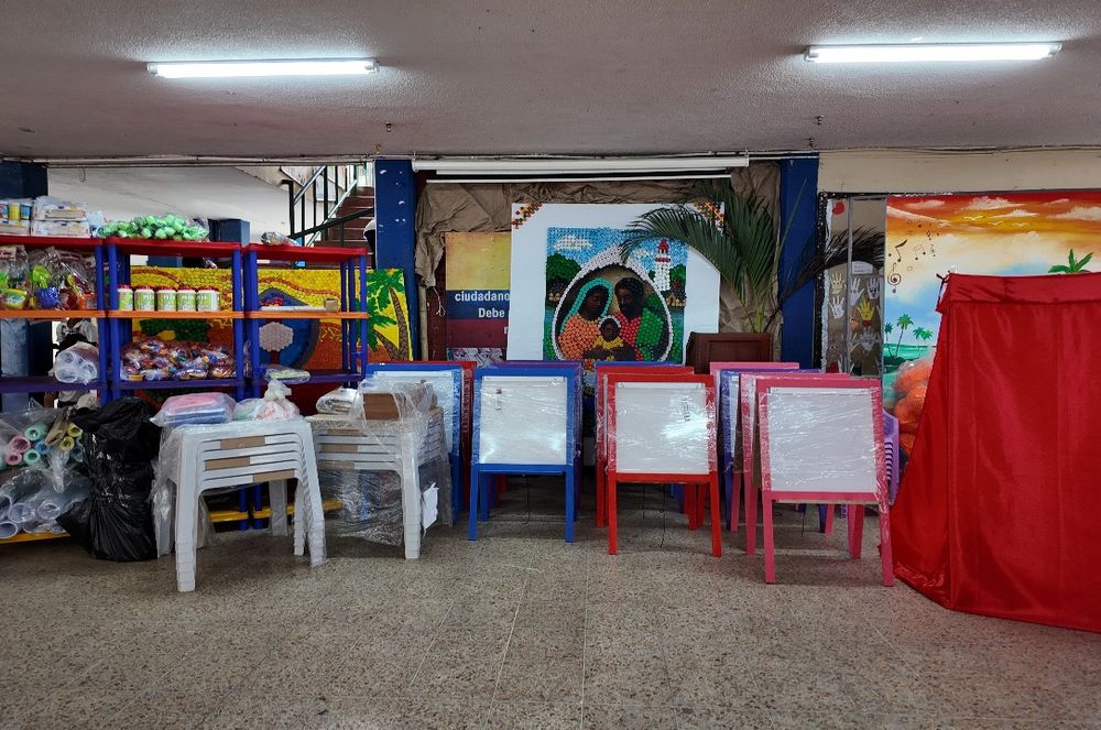La Alcaldía Distrital entregó dotación escolar para primera infancia en tres instituciones educativas de Buenaventura