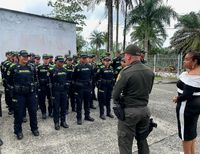 Buenaventura refuerza la seguridad en la temporada decembrina 2025 con 40 nuevos polic&iacute;as